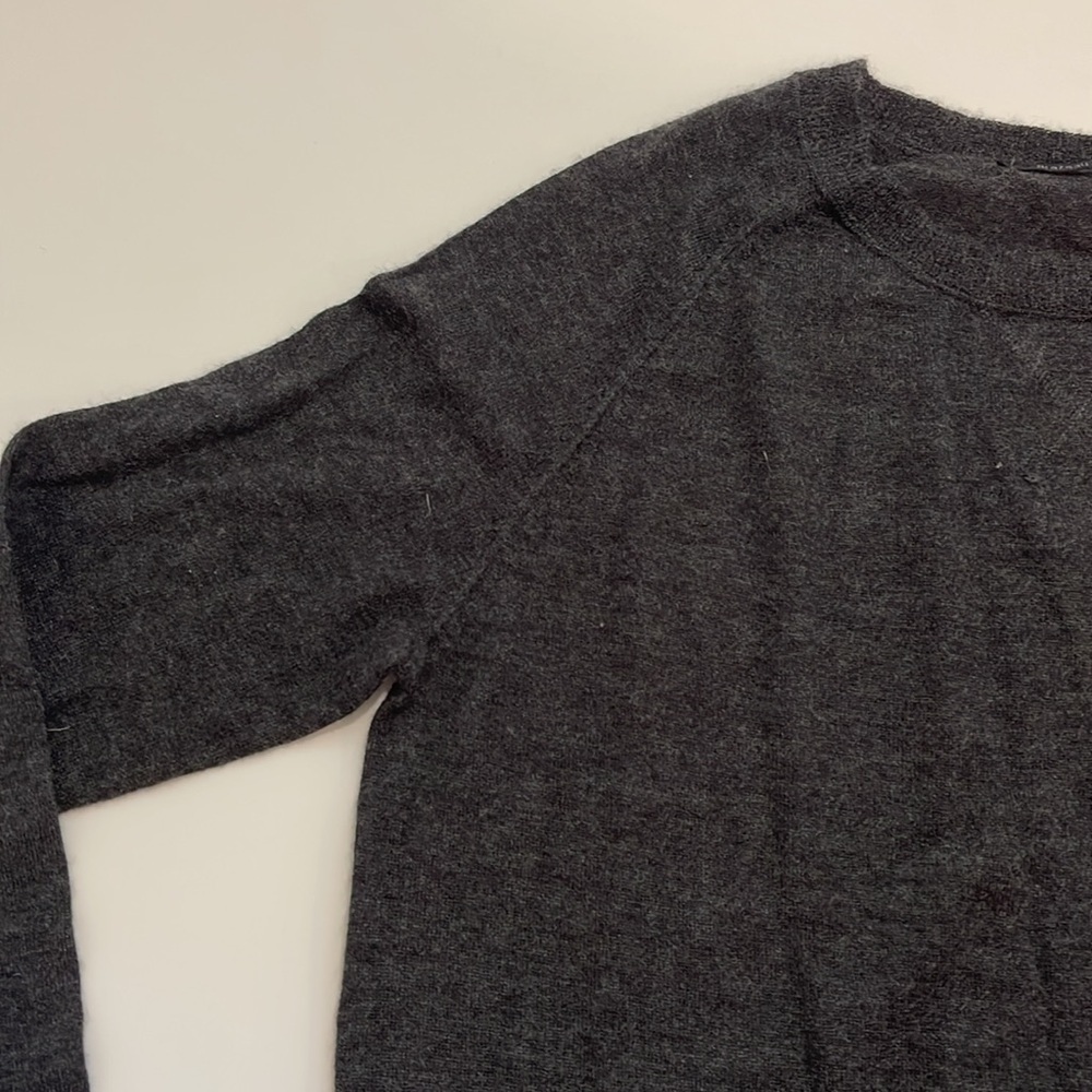Brazeau Tricot 100% Cashmere Long Sleeve Sweater - Picture 2 of 8